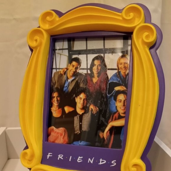 Friends Photo Frame - Picture 3 of 3